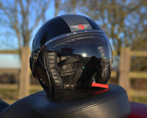 Davida Jet crash helmet - The Rider's Digest Live